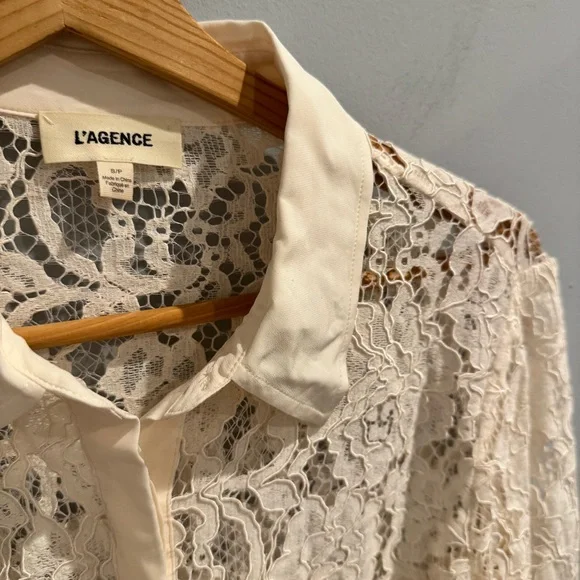 NEW L'Agence Maia Lace Button Front Blouse in Vintage White, Size S - Picture 9 of 15